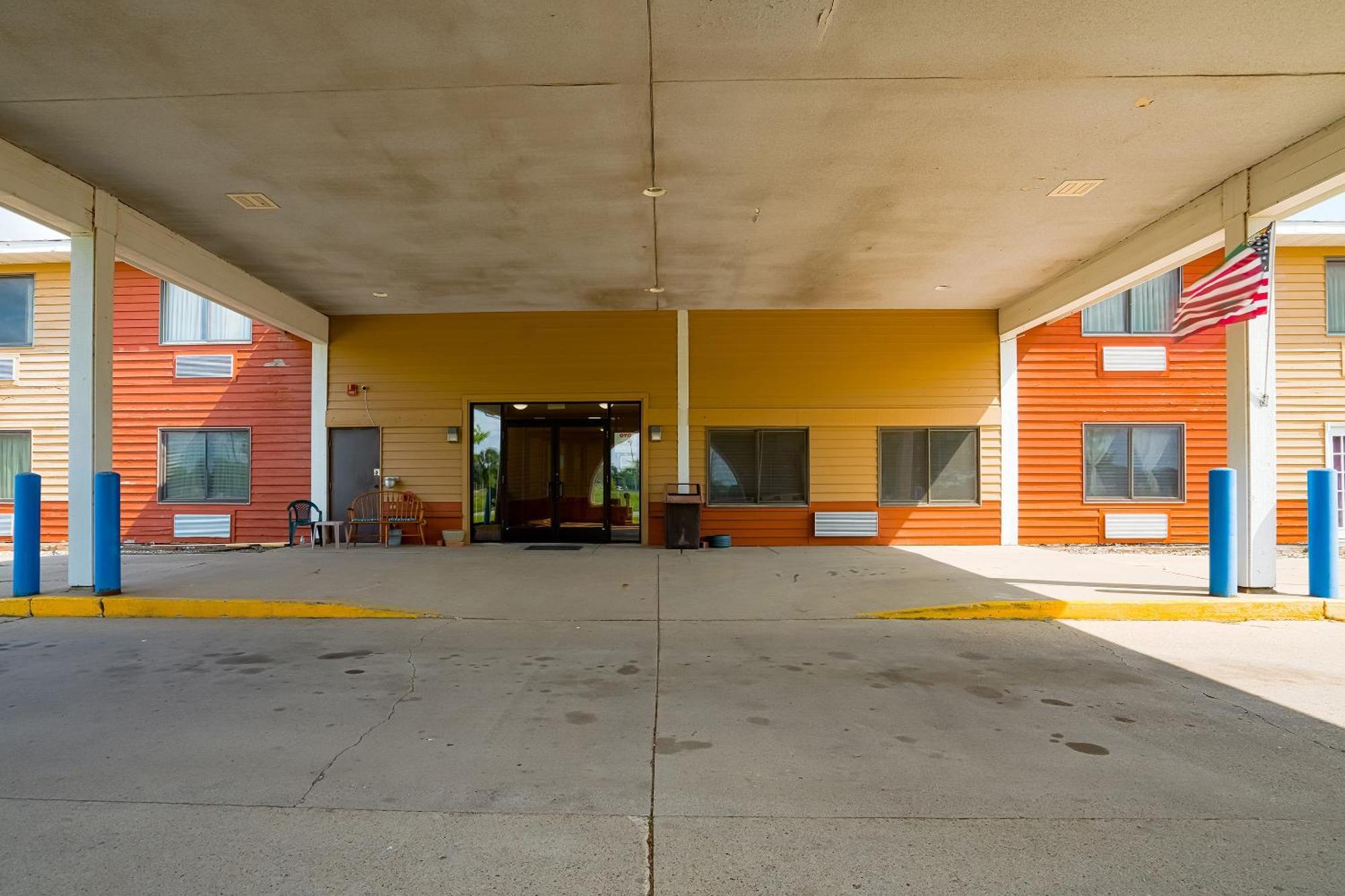 Oyo Hotel Redwood Falls Near Jackpot Casino Exterior foto